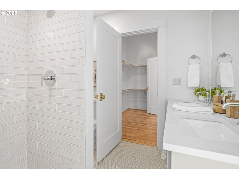 Bathroom, Attached