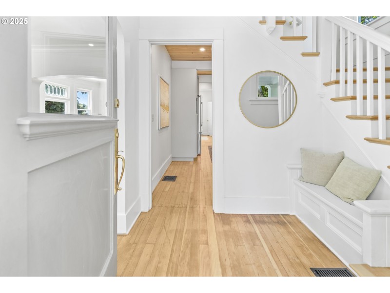 Entrance/Foyer