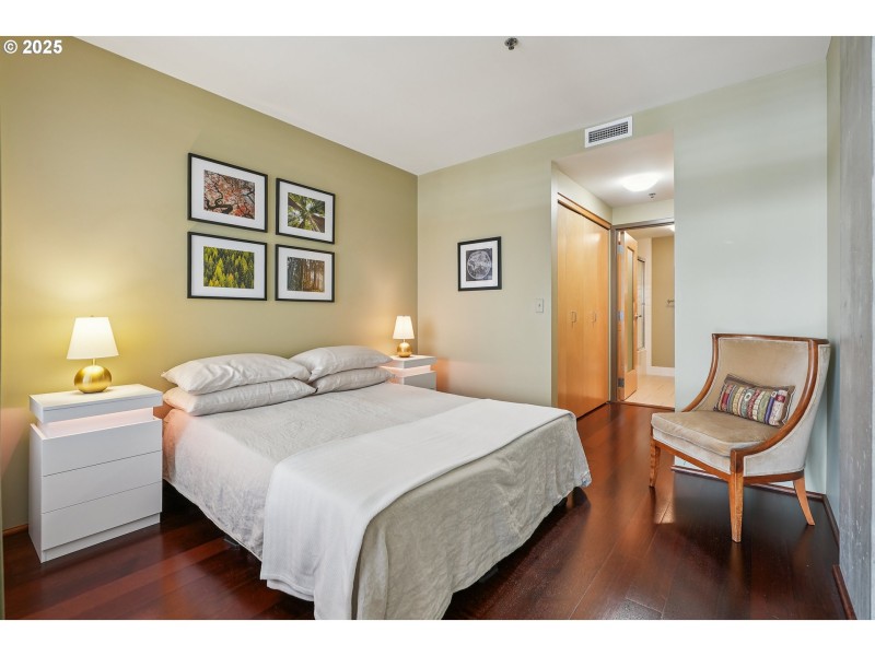 Bedroom, Primary