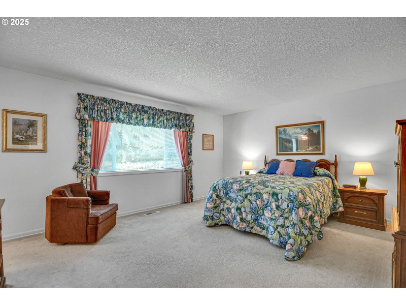 Bedroom, Owner's Suite