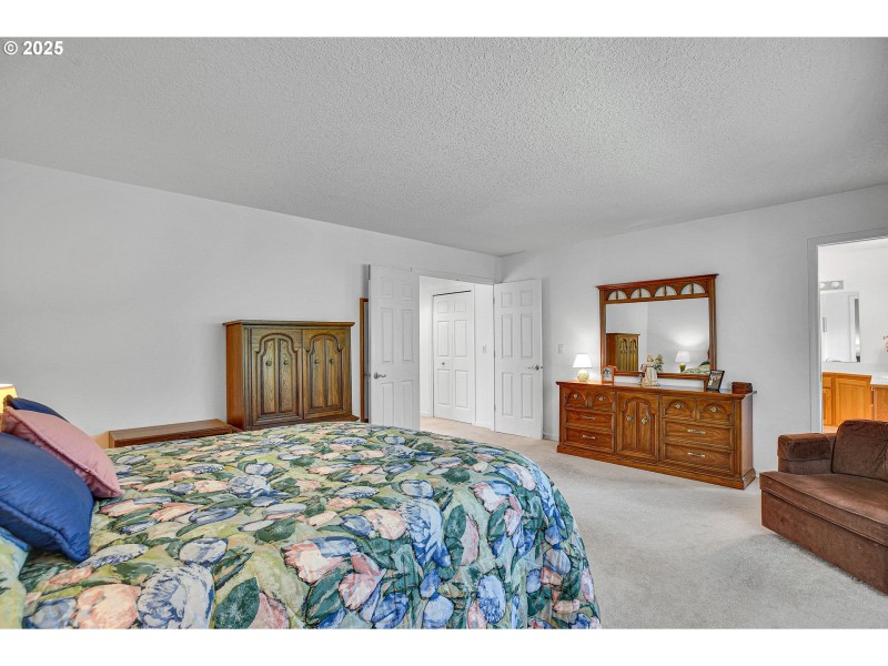 Bedroom, Owner's Suite