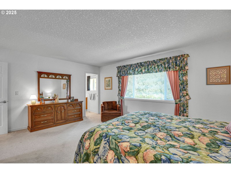 Bedroom, Owner's Suite