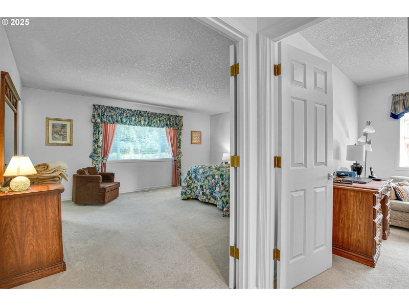 Bedroom, Owner's Suite