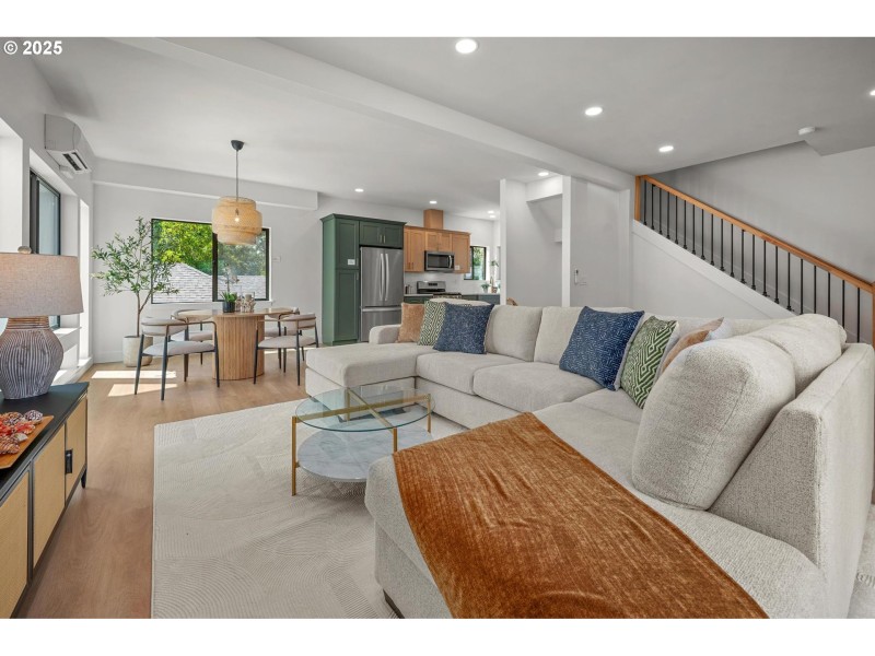 Living Room/Dining Room