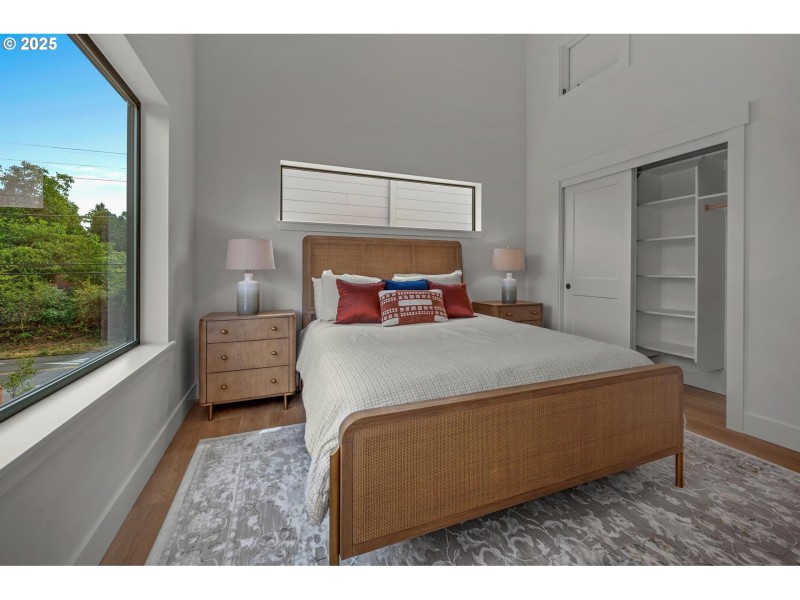 Bedroom, Primary