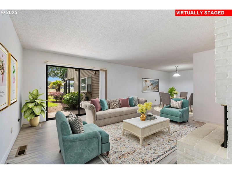 Living Room/Dining Room