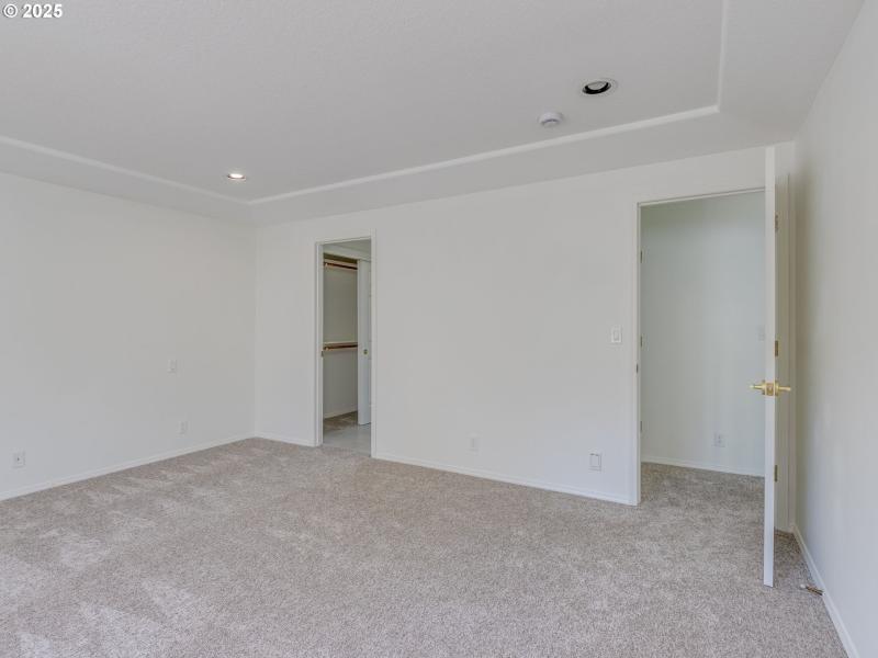 Bedroom, Primary
