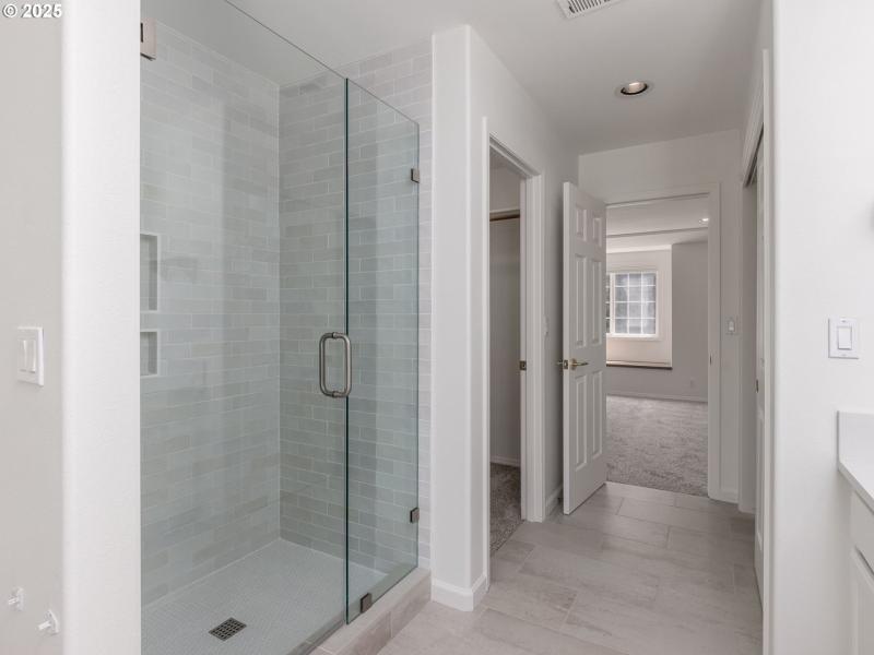 Bathroom, Attached