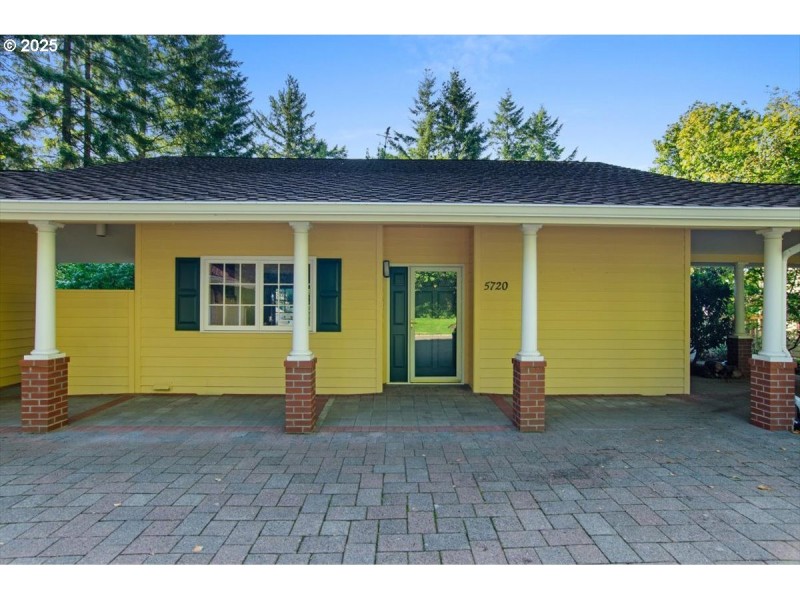 Guest Quarters