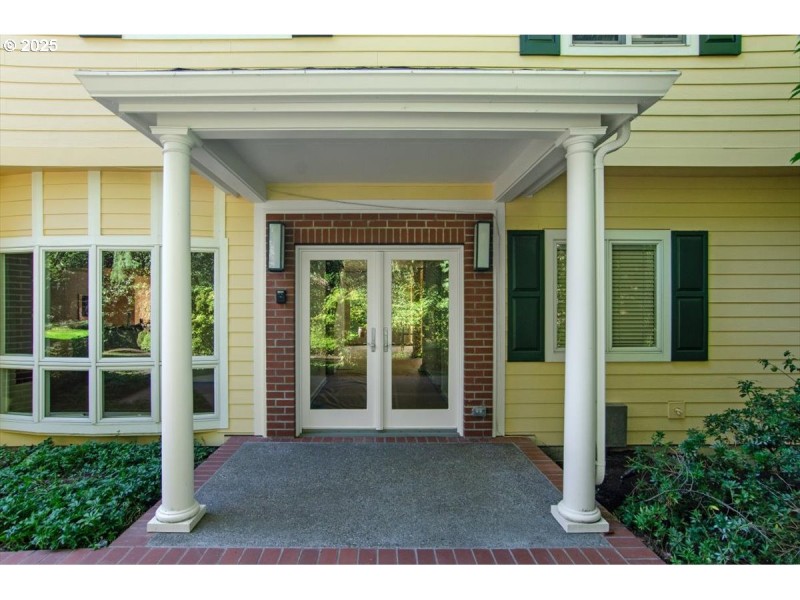 Entrance/Foyer