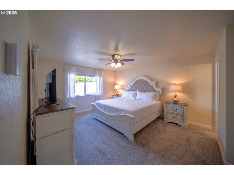 Bedroom, Owner's Suite