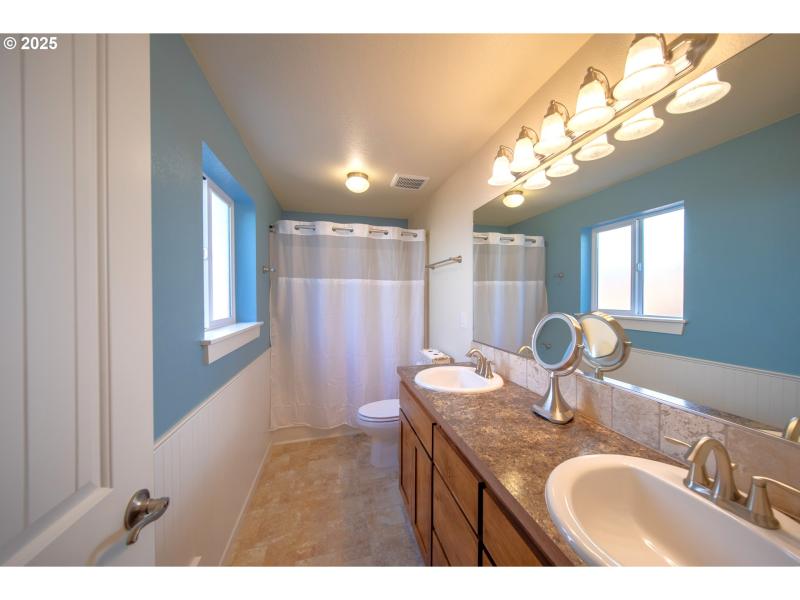 Owner's Suite Bathroom