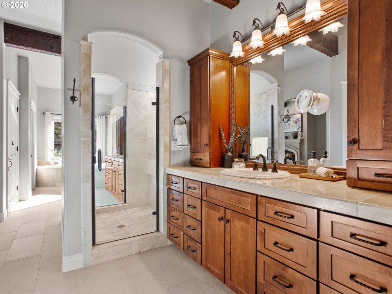 Bedroom, Owner's Suite