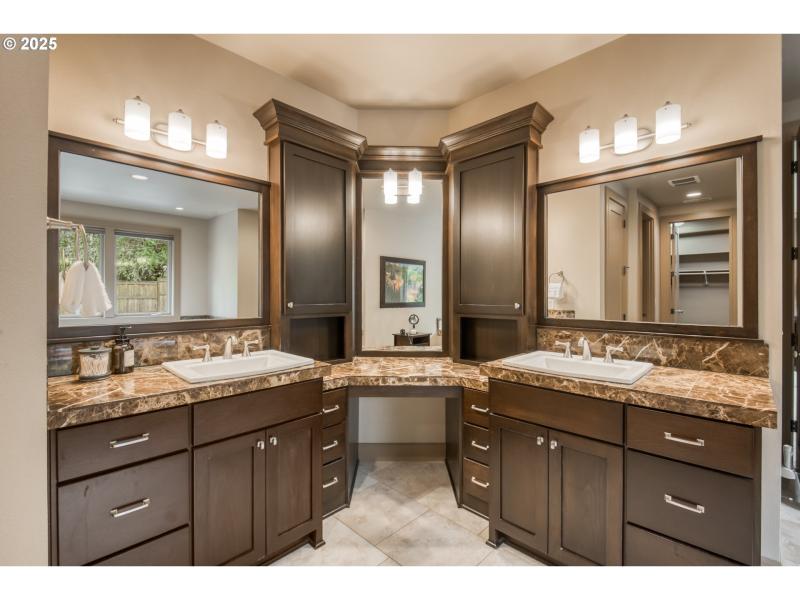 Owner's Suite Bathroom