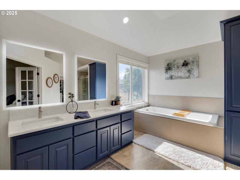 Bathroom, Attached