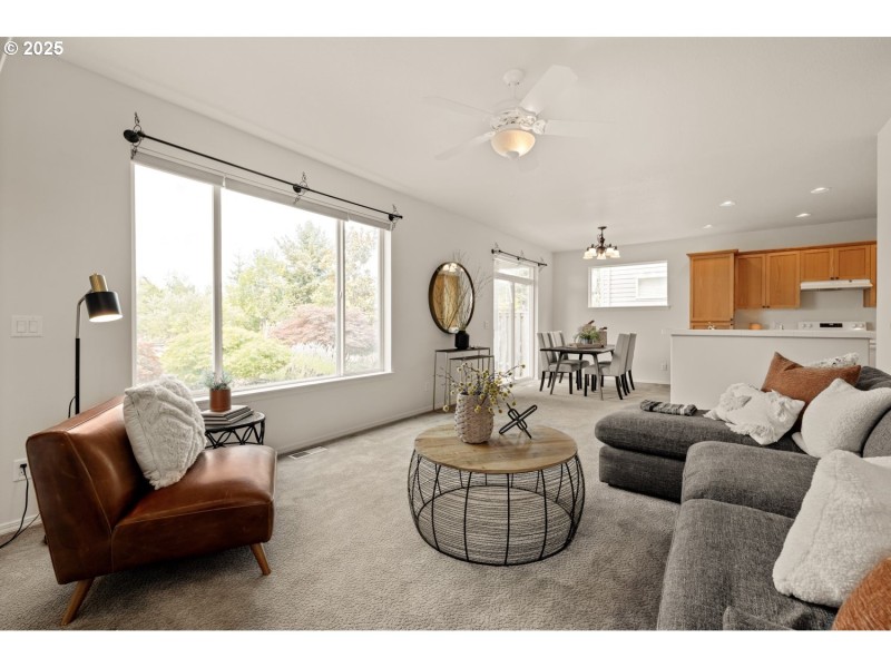 Living Room/Dining Room