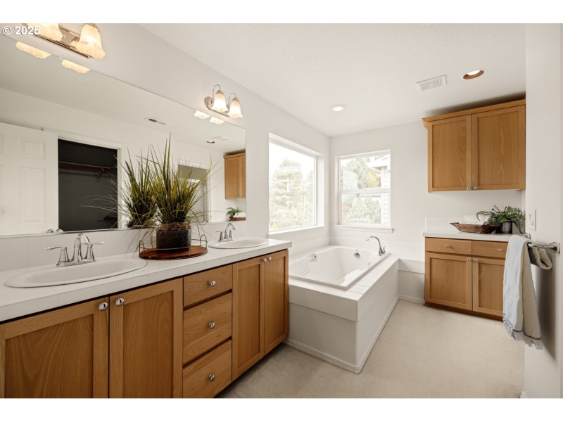Bathroom, Attached