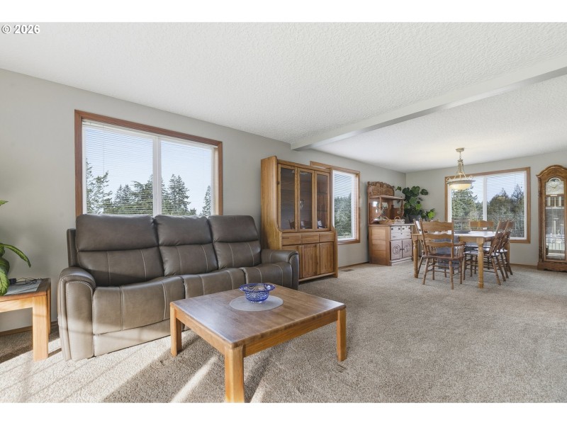 Living Room/Dining Room