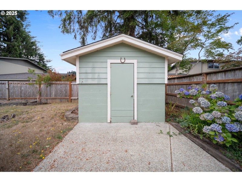 Shed