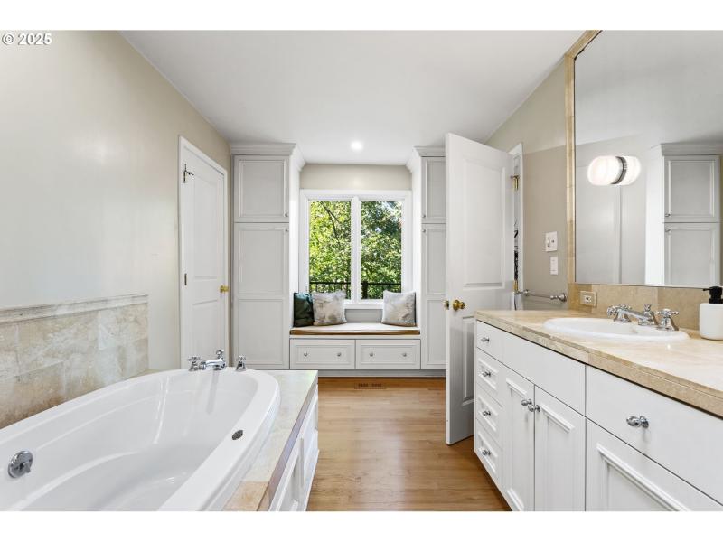 Bathroom, Attached