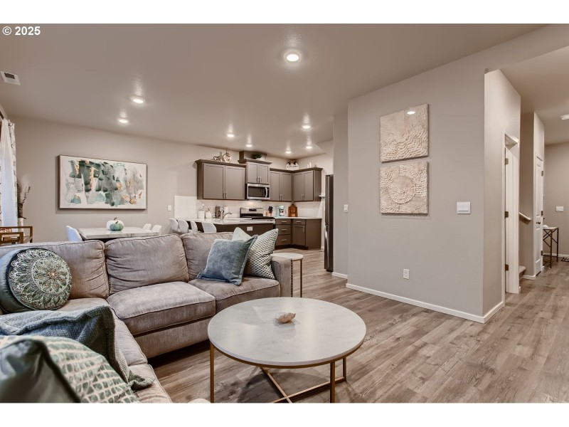 Living Room/Dining Room