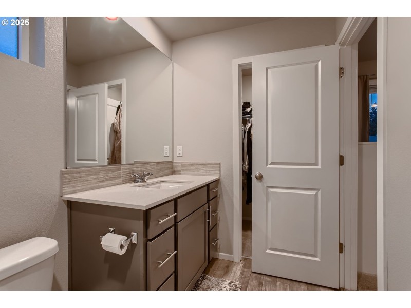 Bathroom, Attached