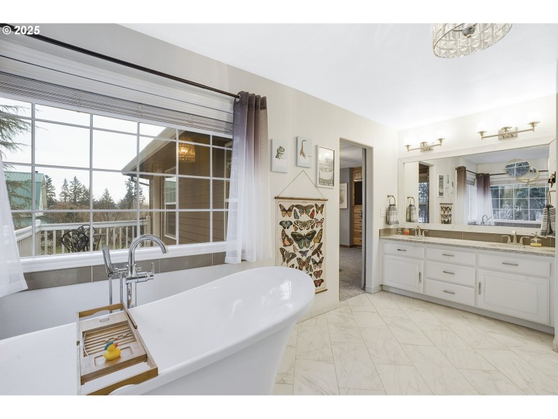 Bathroom, Attached