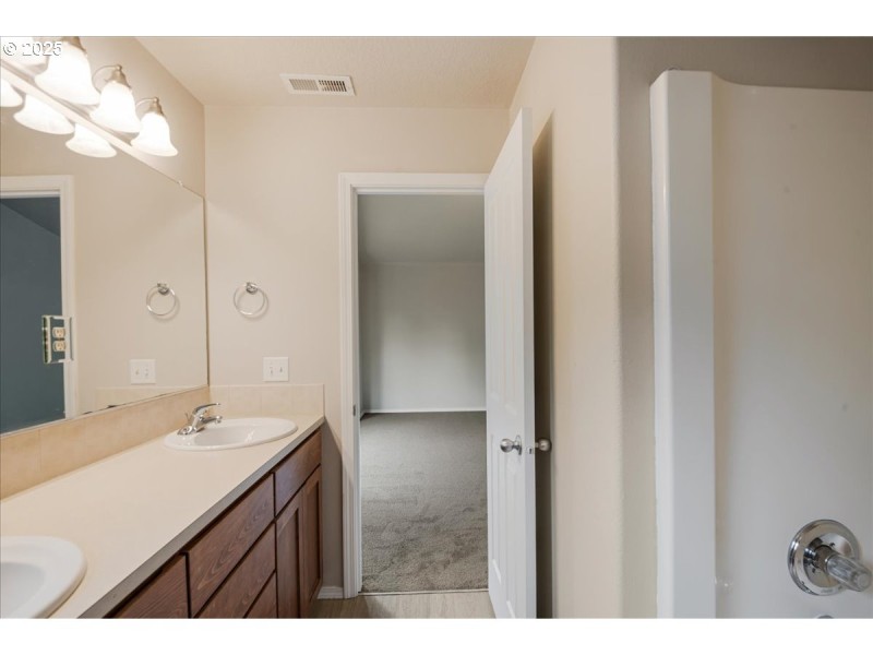 Bathroom, Attached