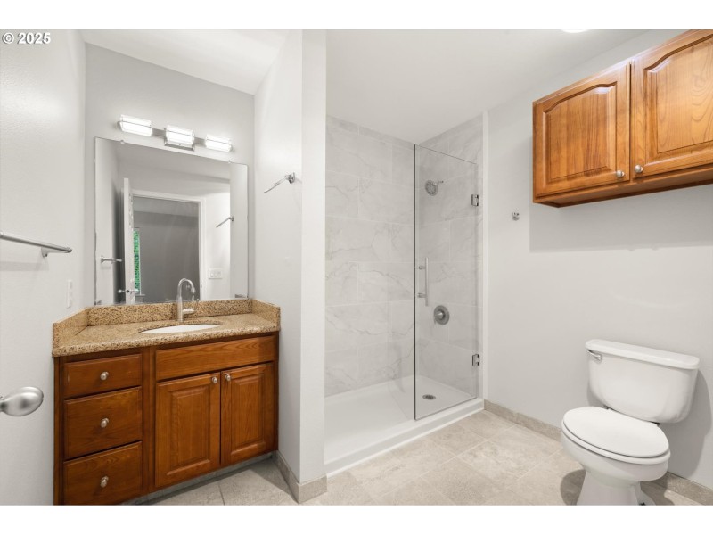 Owner's Suite Bathroom