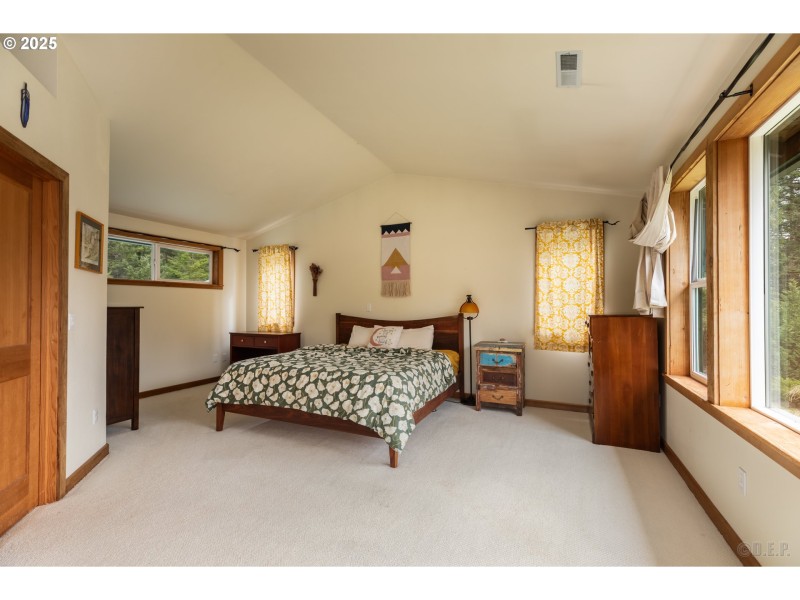 Bedroom, Primary