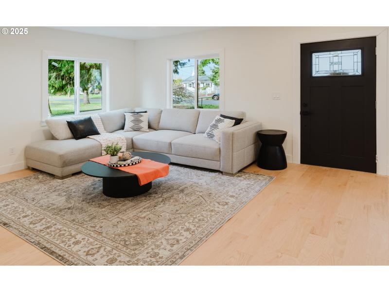 Living Room/Dining Room