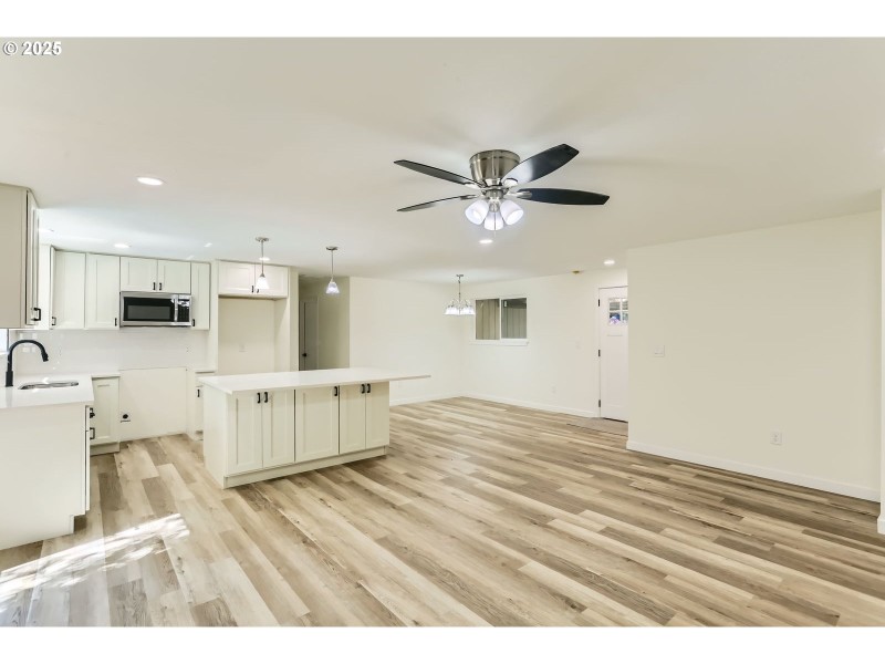 Living Room/Dining Room