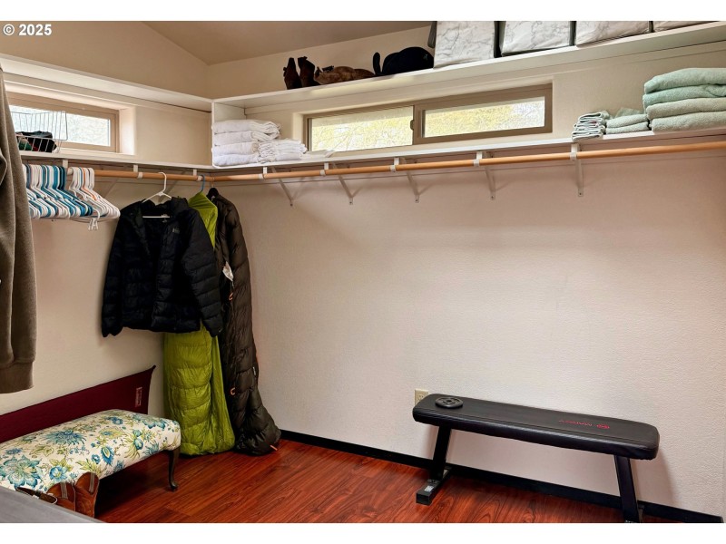 Bedroom, Primary