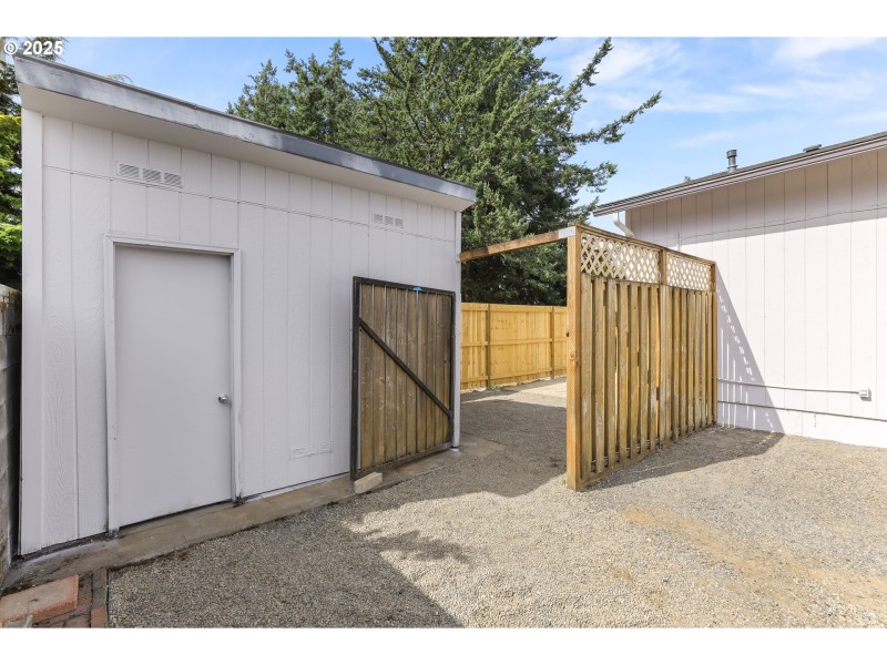 Shed