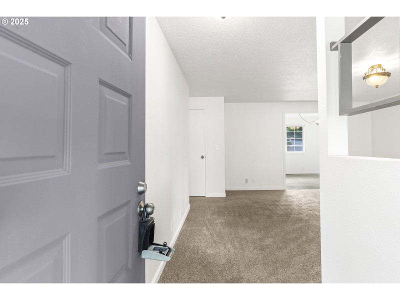 Entrance/Foyer