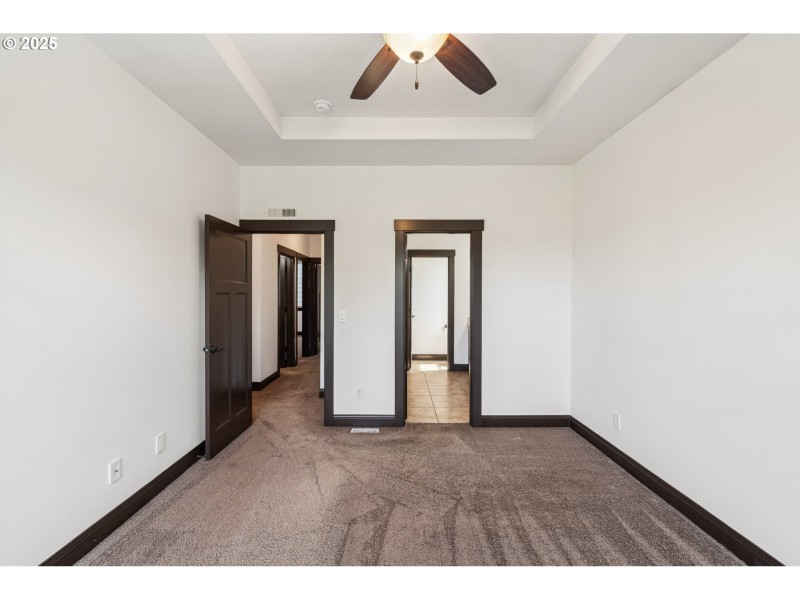 Bedroom, Primary