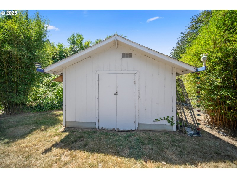 Shed