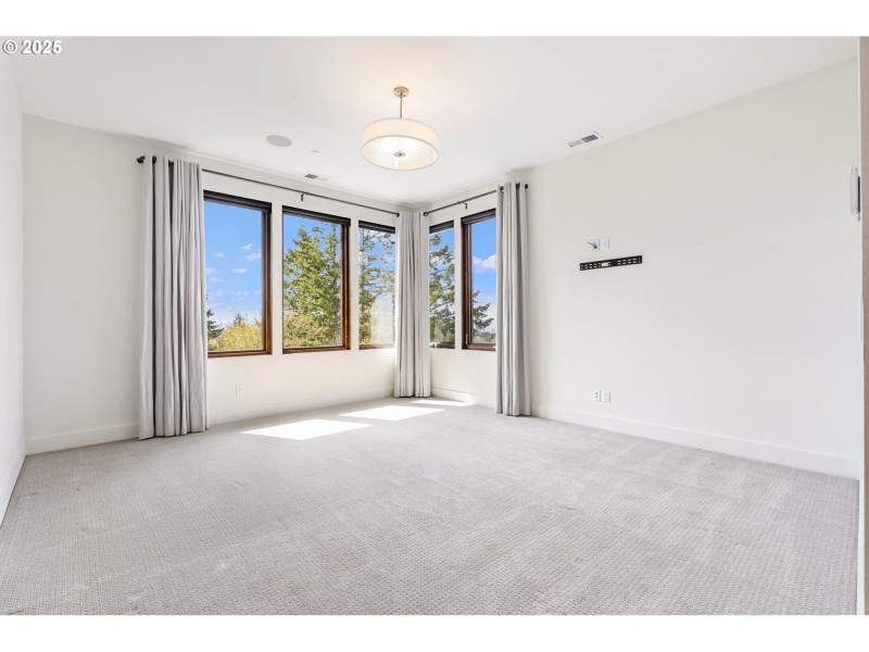 Bedroom, Primary