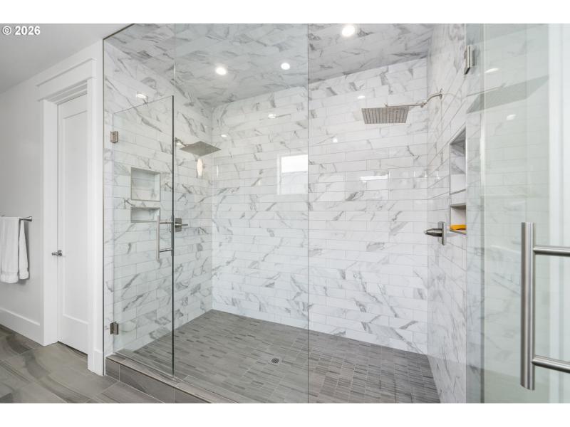 Owner's Suite Bathroom