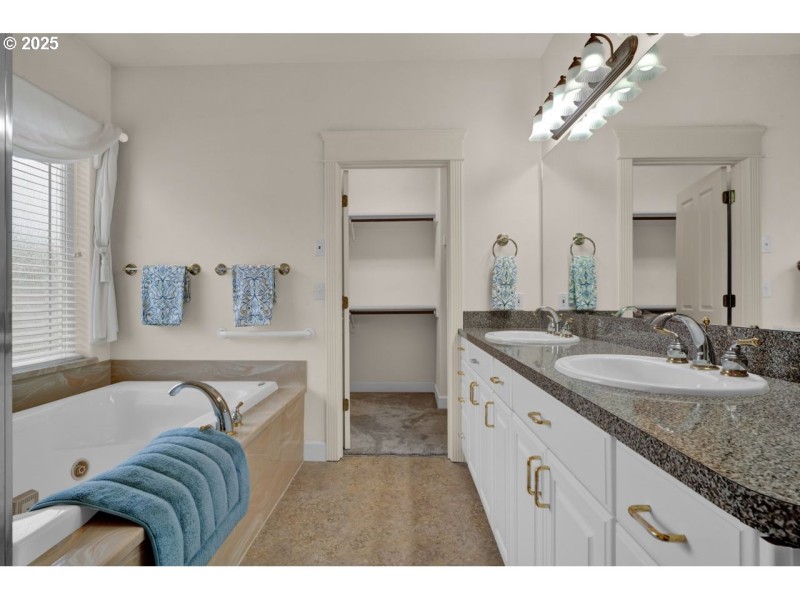 Bathroom, Attached
