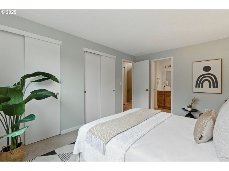 Bedroom, Primary