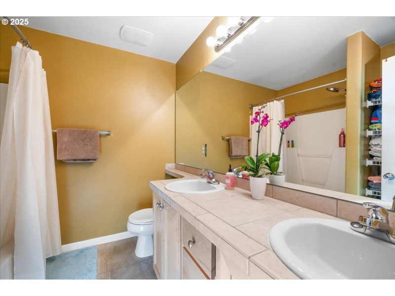 Bathroom, Attached