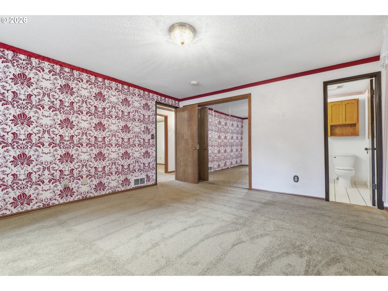 Owner's Suite Bedroom