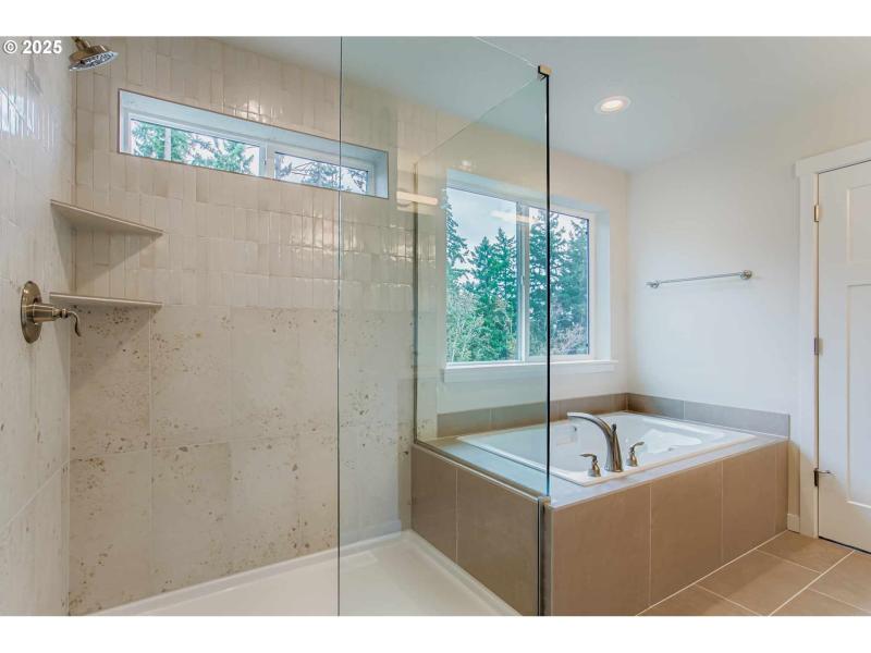 Bedroom, Owner's Suite