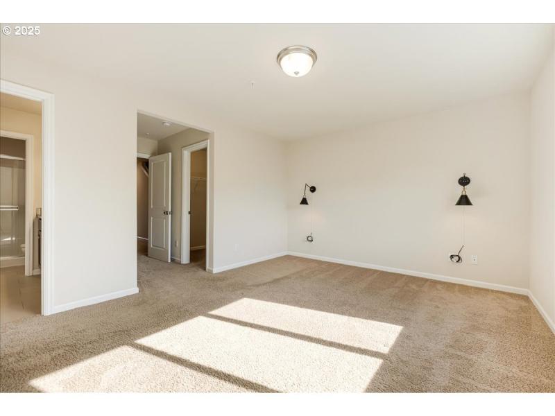 Bedroom, Primary