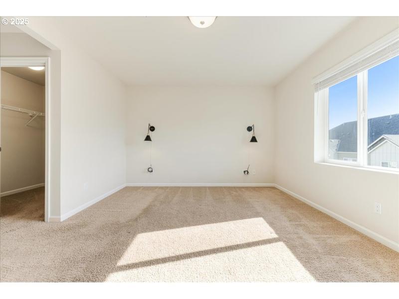 Bedroom, Primary