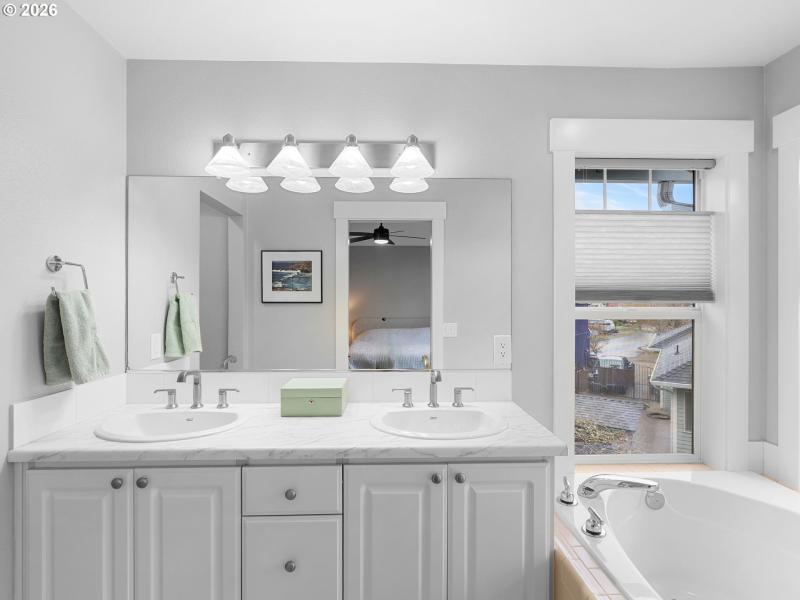 Owner's Suite Bathroom