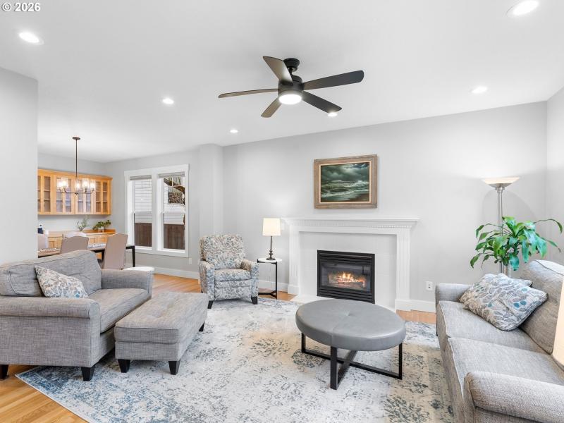 Living Room/Dining Room