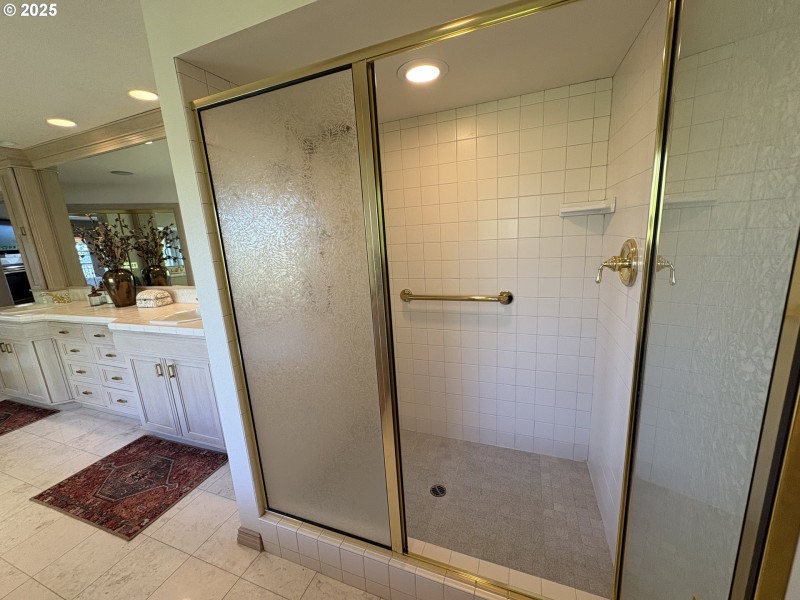 Owner's Suite Bathroom