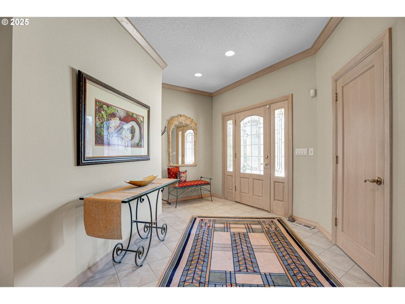 Entrance/Foyer